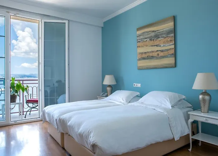Marina Hotel 3*