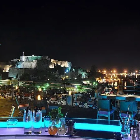 Отель Marina 3*