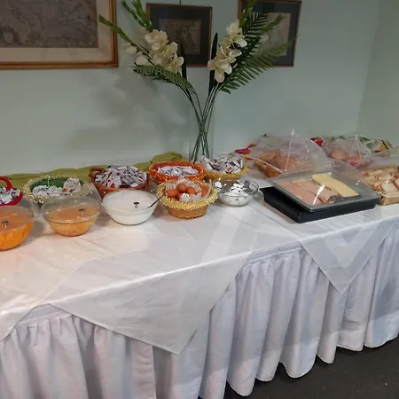 码头城市酒店 3* Corfu (city)