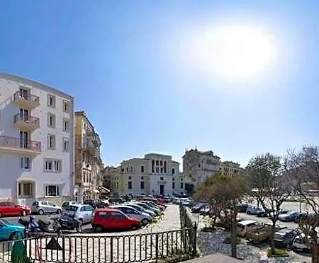 Marina Hotel 3*