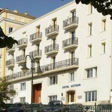 Marina 3*