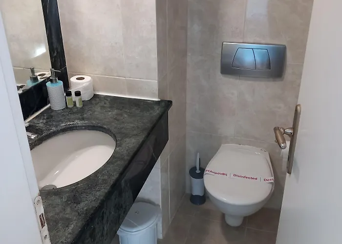 Marina Hotel Corfu (city)