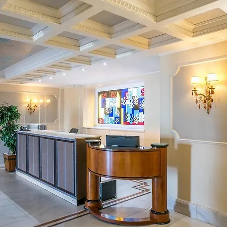 Marina 3* Corfu (city)