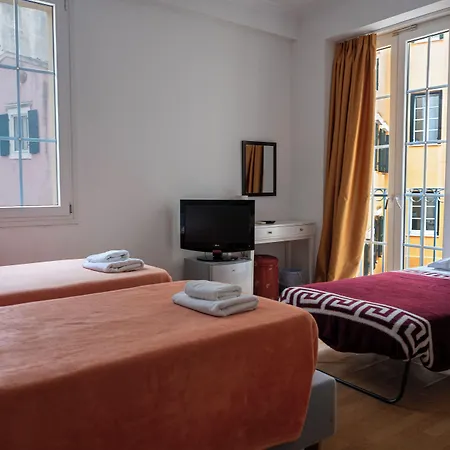 Marina Hotel 3*